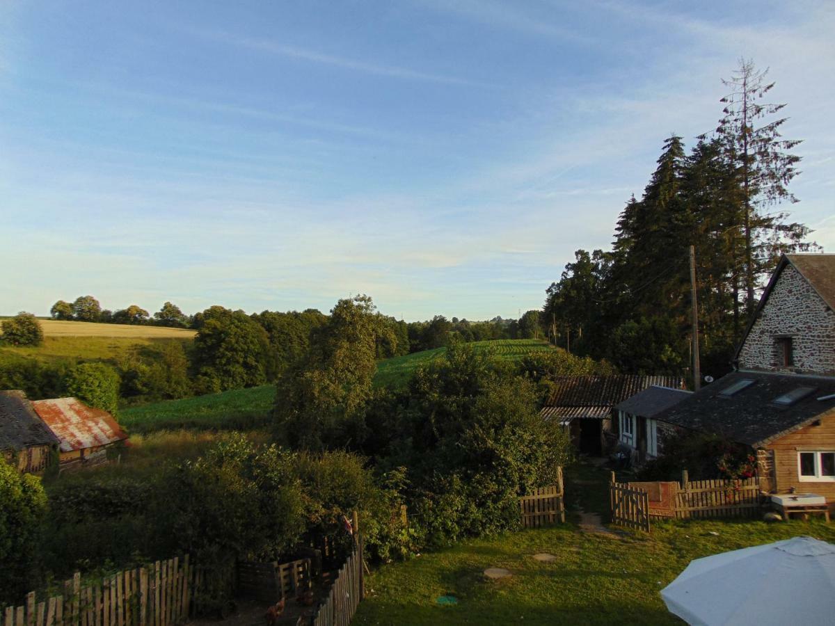 Le Domaine Villa Saint-Symphorien-des-Monts Exterior foto